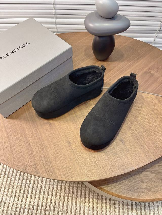 Balenciaga Fall/Winter Newest Thick-Soled Furry Slippers Fashion bloggers and Eu