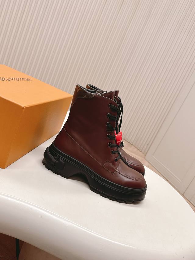 Lv (Louis Vuitton) 25Ss New Autumn/Winter Martin Boots, Short Boots, Versatile a