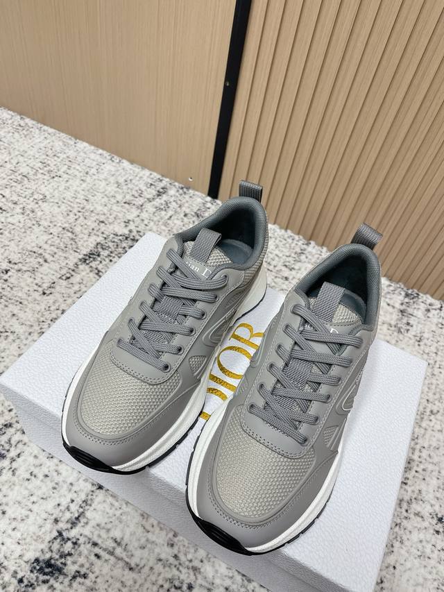 Top-tier version: Dior new couple casual sneakers (DDD) reinterpret the sporty s