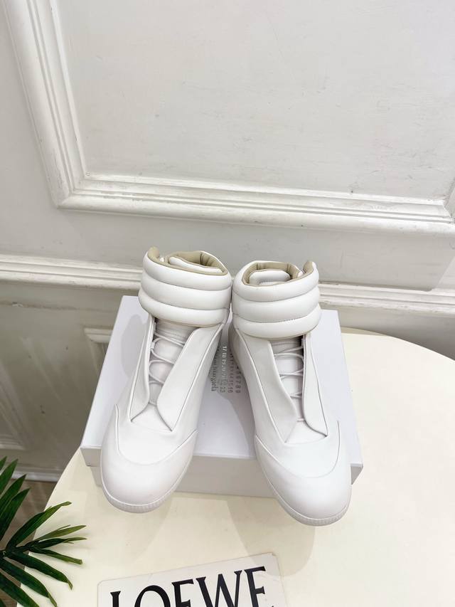 Maison Margiela 2025Ss Autumn/Winter New Arrivals: Future Sneaker Retro High-Top