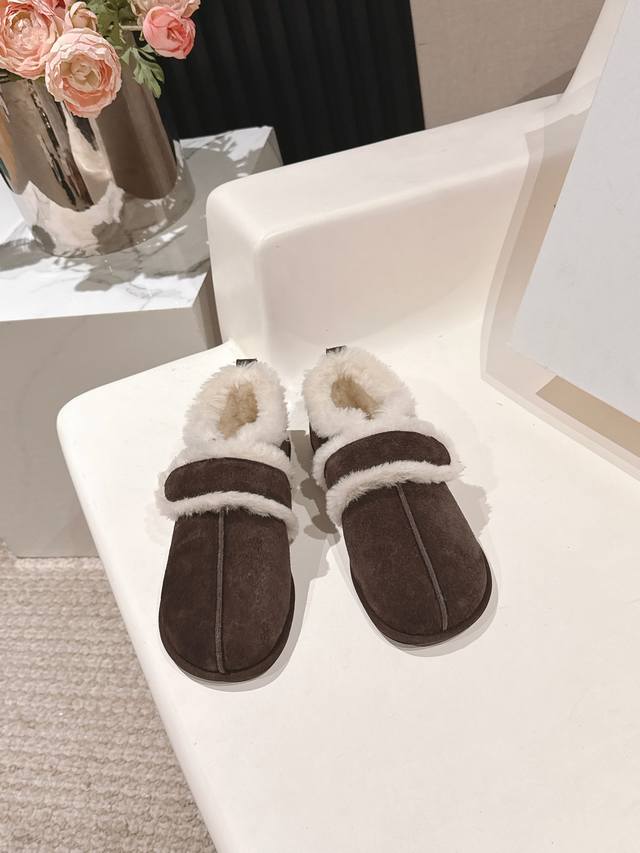 The Row Autumn/Winter New Runway Wool Casual Shoes So cute and fluffy! Adorably