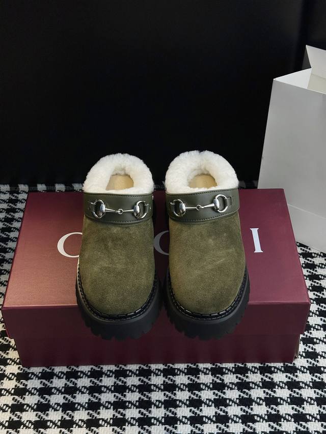 Platform Loafers Who understands! These shoes perfectly blend classic and trend