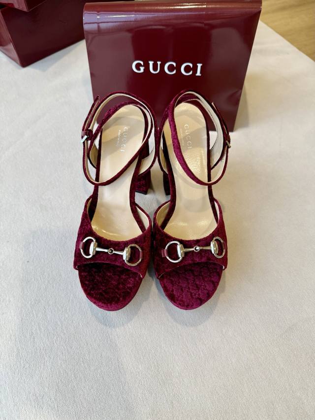 Gucc* Classic runway horsebit platform sandals. Gucci always impresses with its