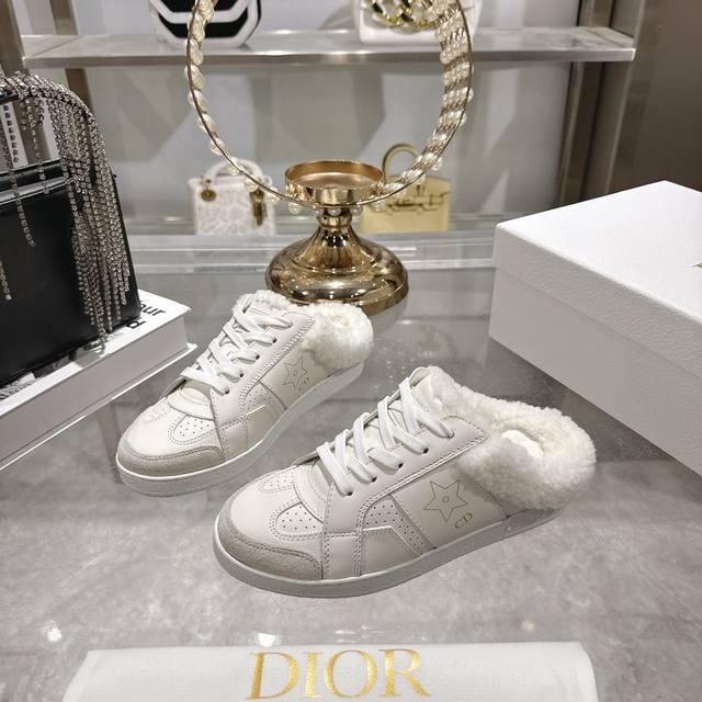 Factory Direct Dior Star Sneakers (Half-Up Sneakers) This Dior Star sneaker con