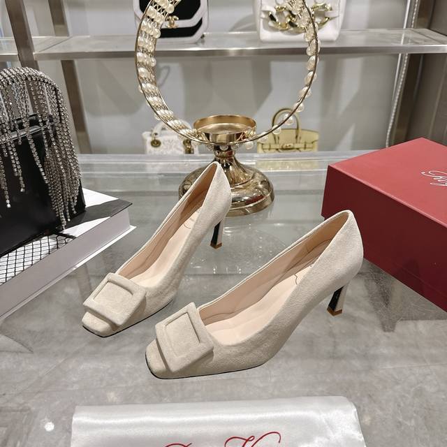 The new RV square buckle design has undergone a significant change from previou