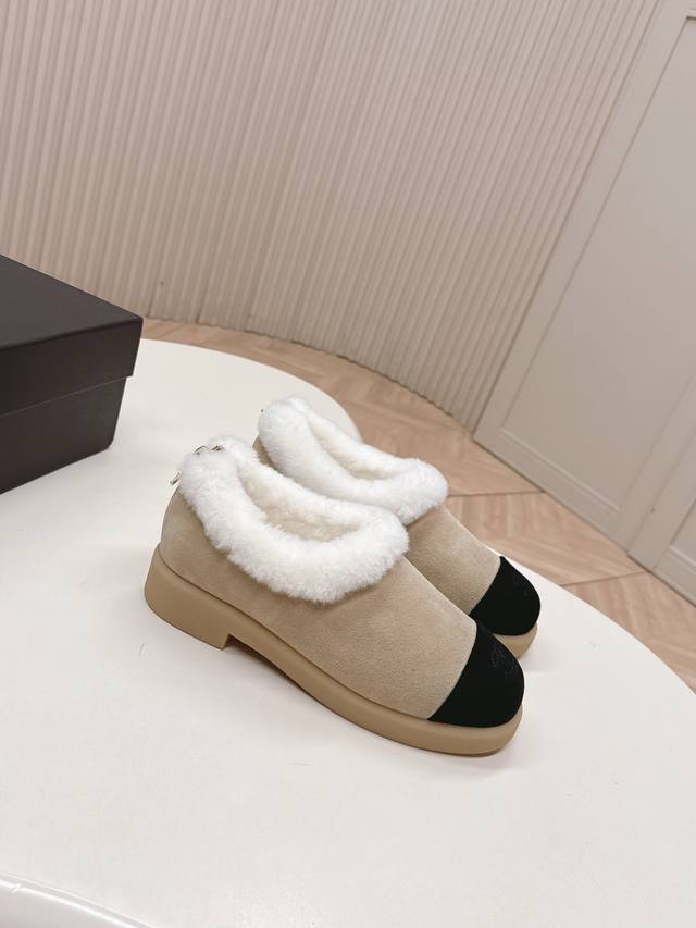 Chanel Fall/Winter Runway New Pure Wool Snow Boots: A Warm Choice for Sweet and