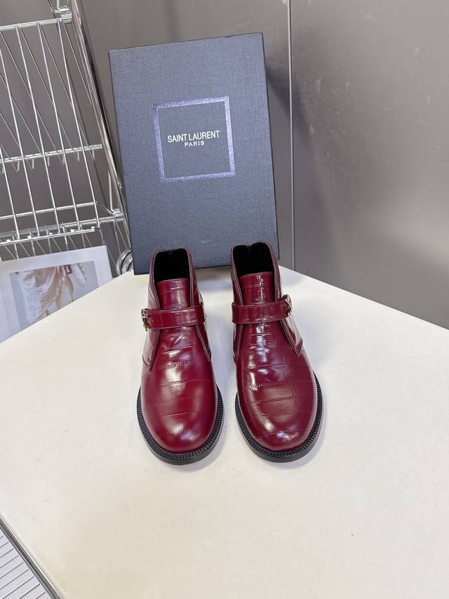 Saint Laurent's latest Fall/Winter ankle boots are incredibly popular! We custom