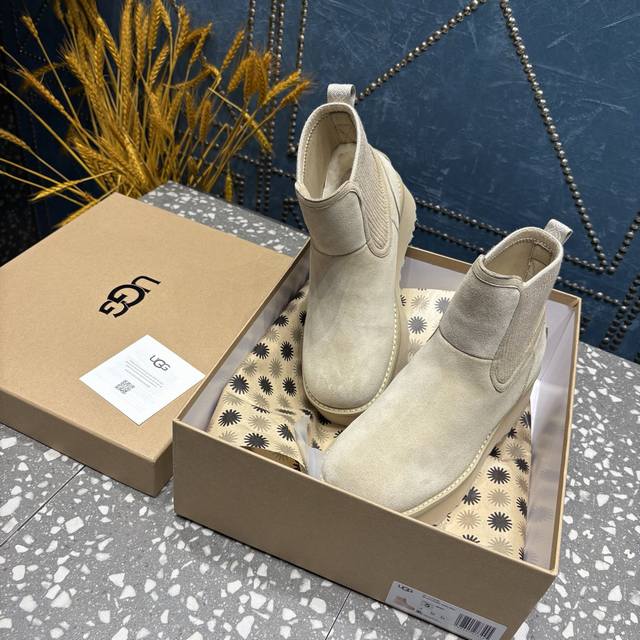 Ugg's latest mass-market style Outer: Cowhide leather Lining: Wool Wedge heel: