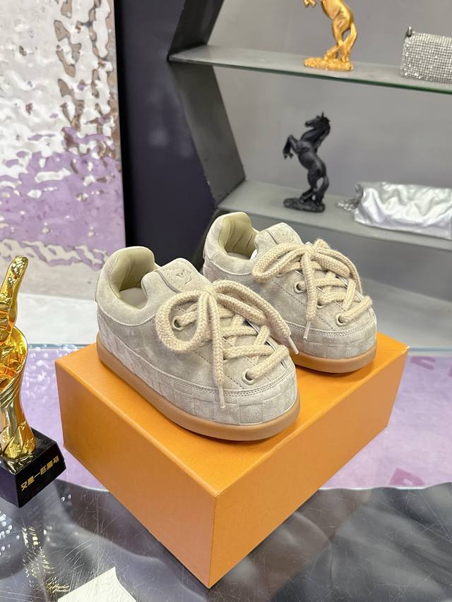 Factory Price: New arrival of hot-selling couple's style Louis Vuitton 25Ss, LV