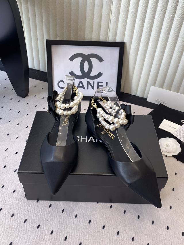 High-quality Chanel pearl sandals, perfectly blending classic elegance with mod