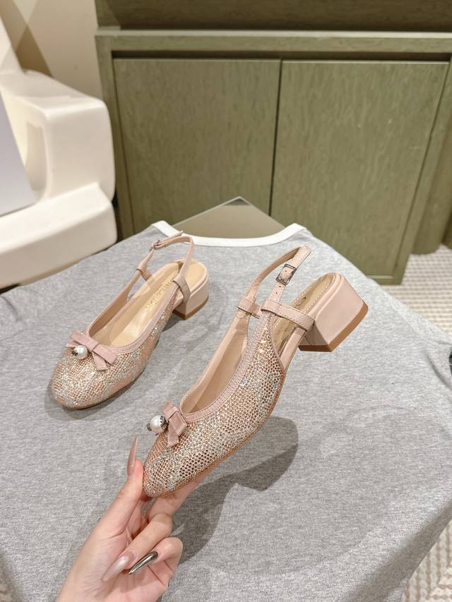 New Early Spring Arrival from Boutique: All-Season Rhinestone Sandals - Top-Tier