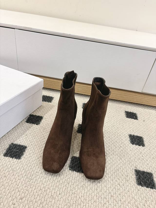 Dior 25Ss Autumn/Winter New Chunky Heel Ankle Boots These D-Shadow high-heeled a