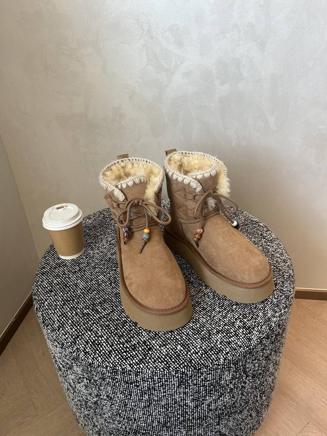 Ugg Tassel Snow Boots: Bringing the romance of bohemian style into the warmth of