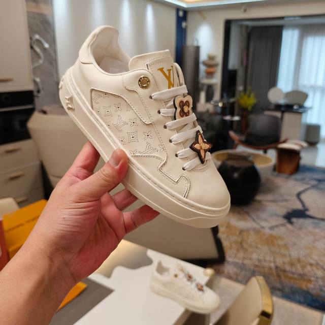 Lane Crawford Hong Kong Official Factory