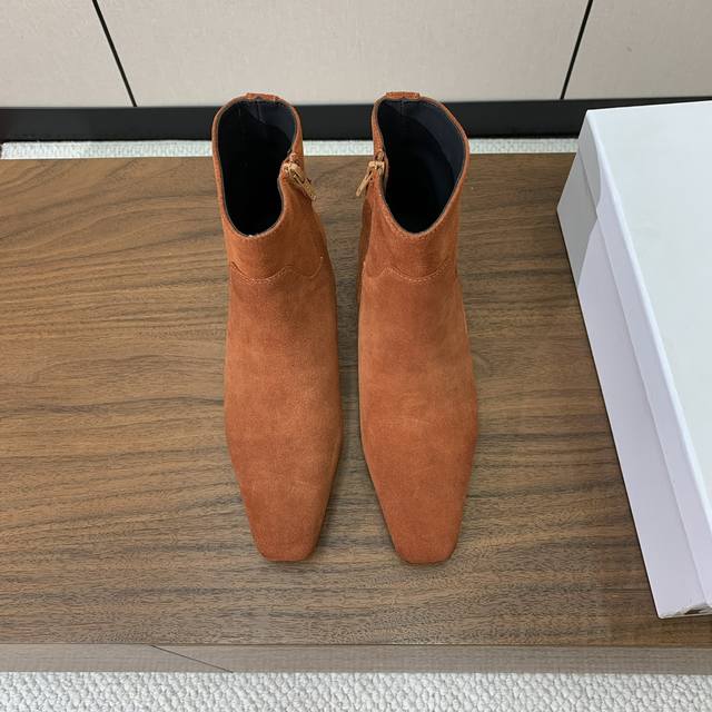 Khaite Ankle Boots. Elegant style, creating a unique feel, simple and sophistica