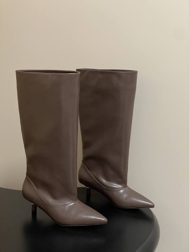 Jacquemus25Fw Autumn/Winter New Pointed Toe Wide-Cuff Slip-on Low-Heeled Knee-Hi