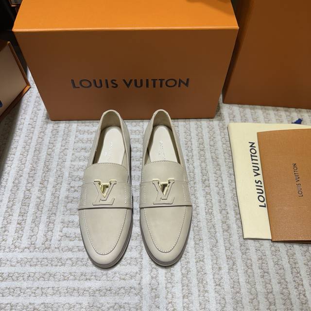 Lv Old Money Style Mare Flex Loafers reinterpret the LV Mare loafer with a light