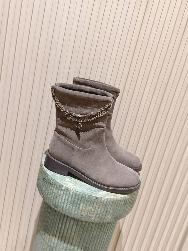 Top-tier version: Chanel 2025 Fall/Winter New Punk Style Chain Women's Ankle Boo