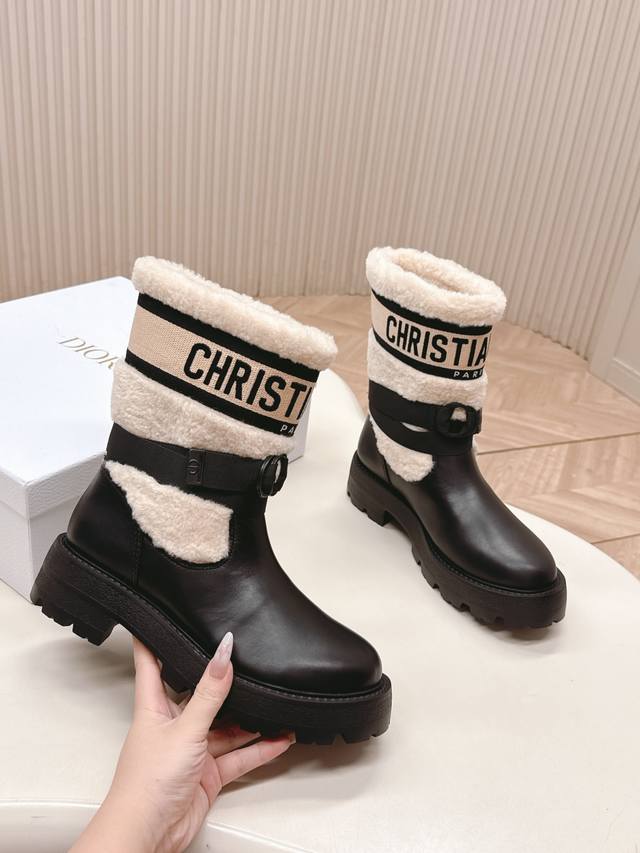 Latest and highest quality version, wool boot style!! Dior Dior CD winter boots,