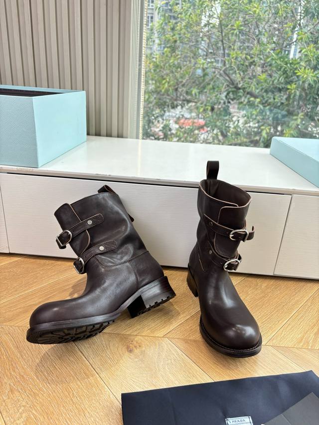 Retailer Level G067 What you see is what you get Prada 2025 Fall/Winter Hot Sell