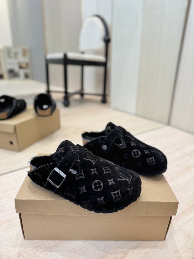 Top-tier women's and men's version Louis Vuitton