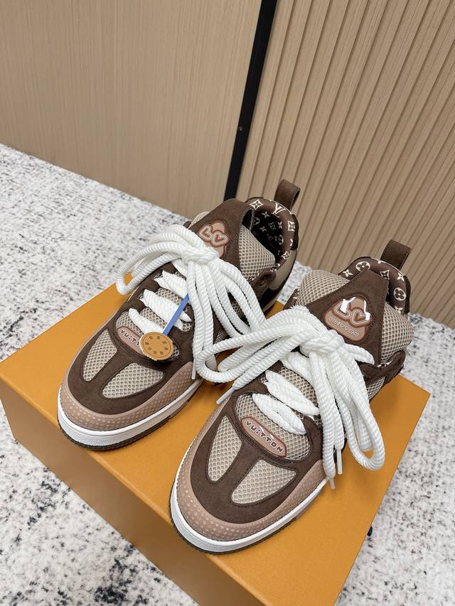 Top-tier version: Lv Skate Sneaker, Clover Couple Sneakers, Loafers, Skate Shoes