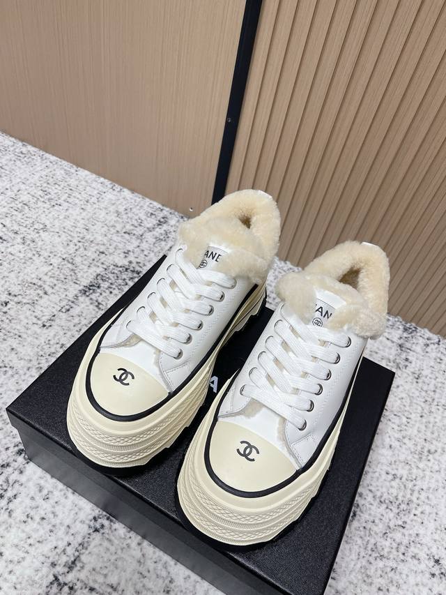 Top-tier version: Chanel Fall/Winter New Thick-soled Fleece-lined Casual Sneaker
