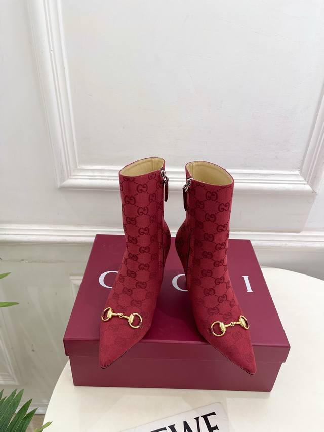 Gucci 2025 Fall/Winter New Horsebit Pointed Toe Side Zipper High-Heeled Ankle Bo