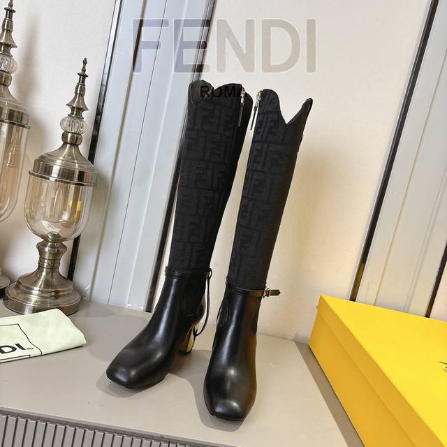 Fendi Delfina