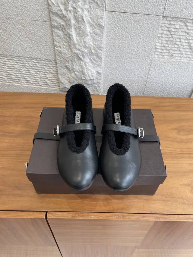 Top Version: Alaia 2025 Autumn/Winter New Round Toe Flat Mary Jane Ballet Flats