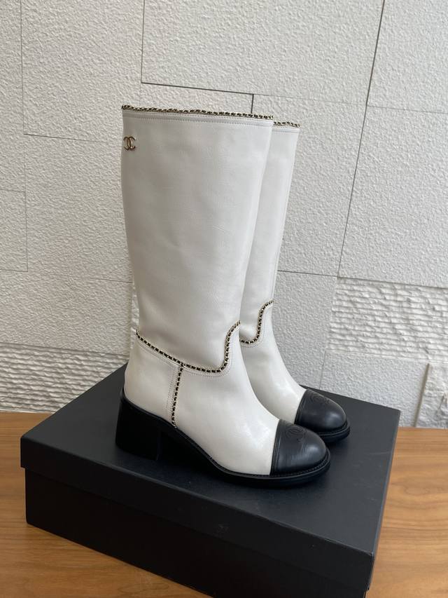 Top Version: Chanel 2025 Fall/Winter New Double C Logo Chain Riding Boots Chanel