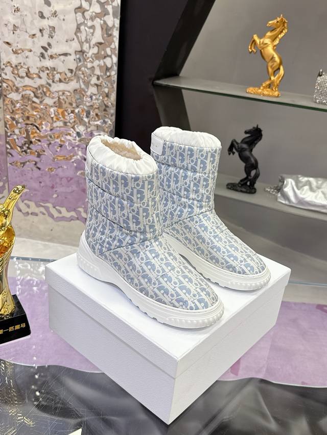 Factory Price: Dior Frost Ankle Boots with Wool Platform Snow Boots. These Dior