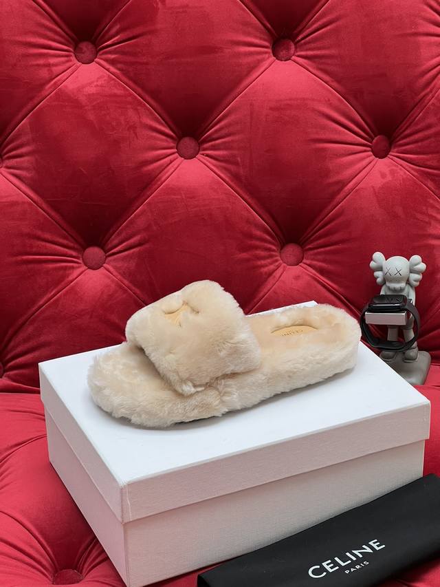 Exclusive Real Shot of High-Version New 25Ss Celin* Fur Slippers~ This season's