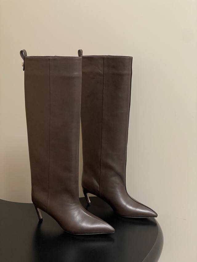 Niche streetwear brand The Attico 2025Fw Autumn/Winter New Arrival: Trendy Stra