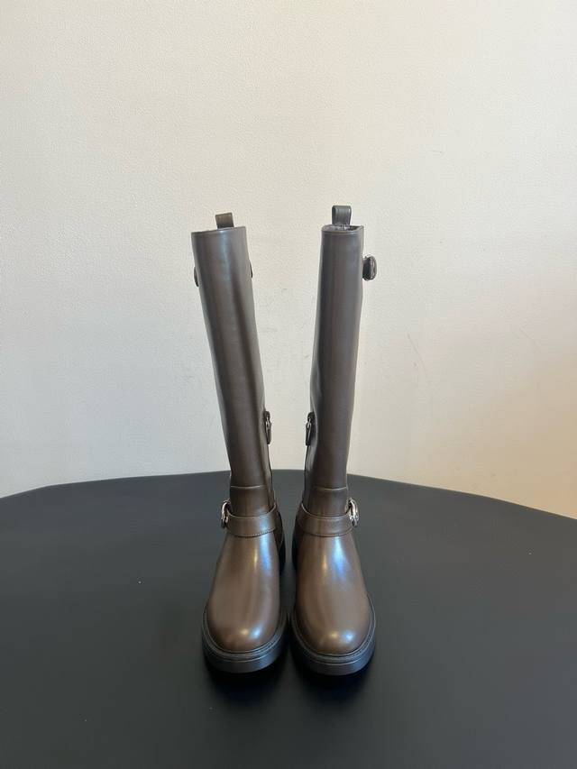 Original Stuartweitzma* Sw5050 Round Toe Tall Riding Boots Made of smooth leathe
