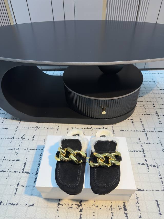 Jw Anderson 25Ss Autumn/Winter New Arrival: Big Gold Chain Fur Slippers! The wea
