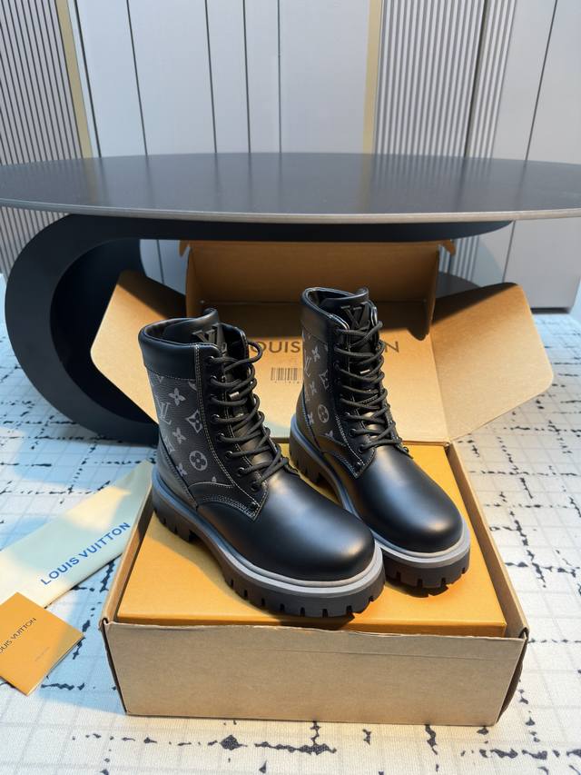 Louis Vuitton 2025 Fall/Winter High-End Custom-Made Boots - Featuring Celebritie