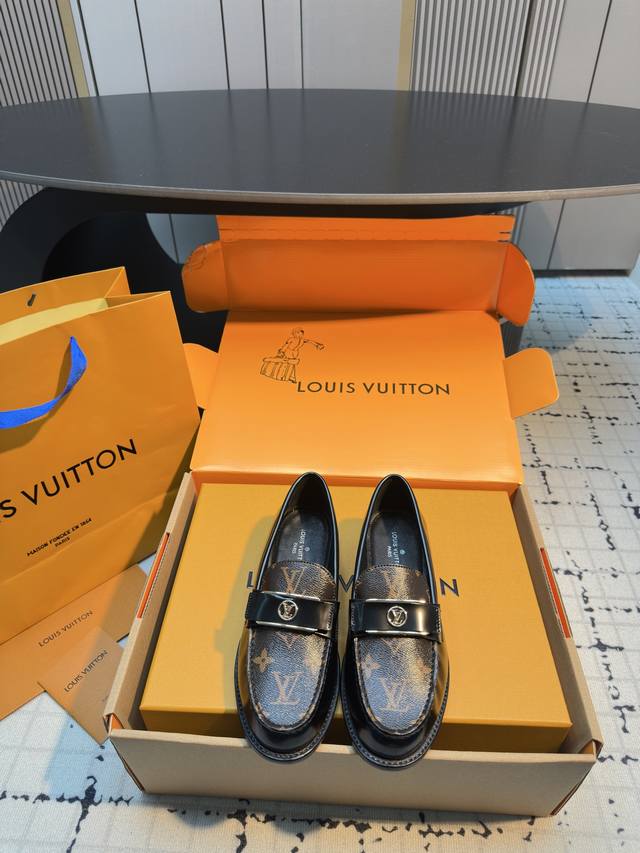 Luois Vuitton 25Ss New Arrival - Latest Flat Loafers, a Top Pick at Boutiques! S