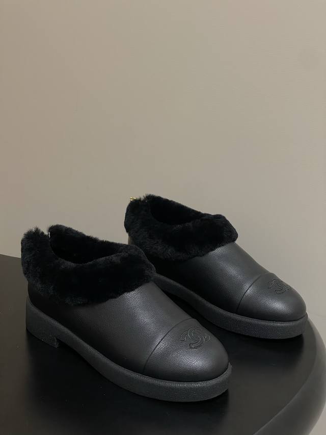 Top Quality Chanel 25K Autumn/Winter New Suede Wool Loafers with Back Zipper The