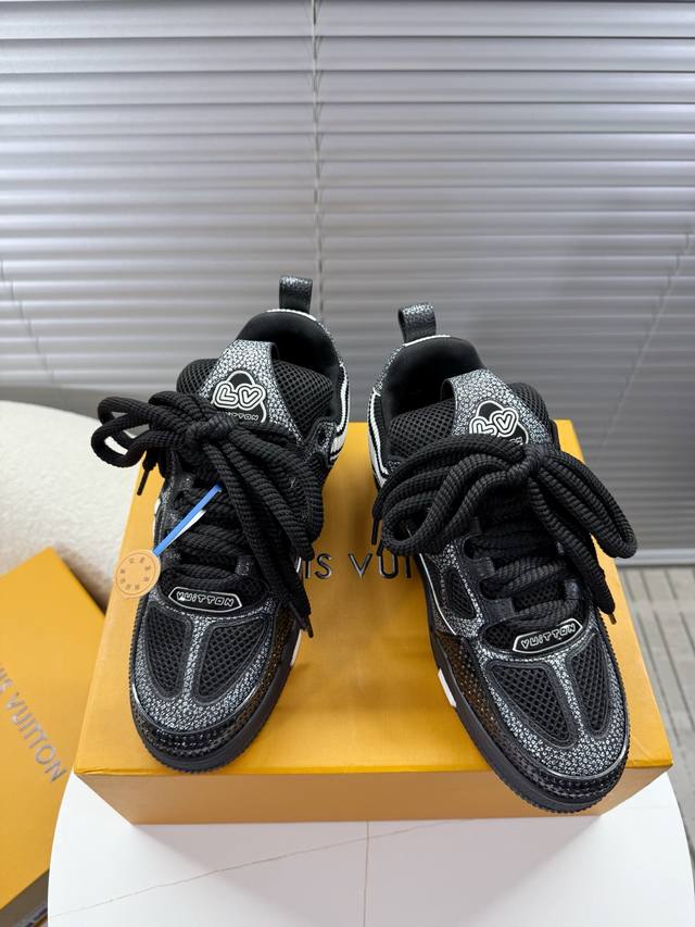 Lv Skate Sneaker, Clover Couple Sneakers, Loafers, Skate Shoes A brand new trend