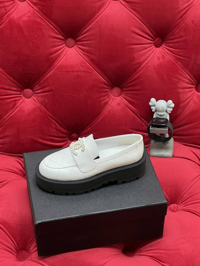 Exclusive Real Shot of Top-Tier Chanel*