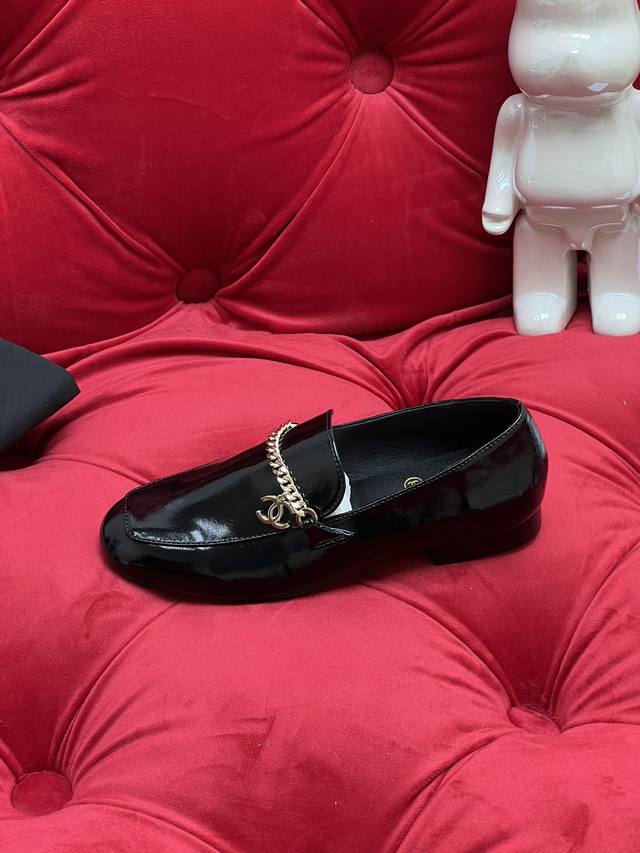 Exclusive Real Shots of High-Quality Sschane Loafers They look so appealing, mak