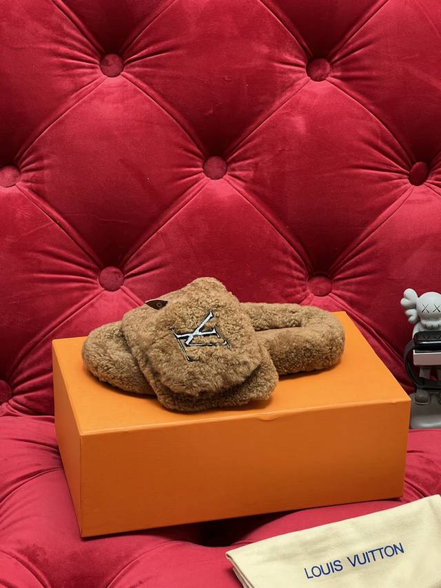 Exclusive Real Shot Top Version Louis Vuitton 26Ss Early Autumn Hot Selling Flee