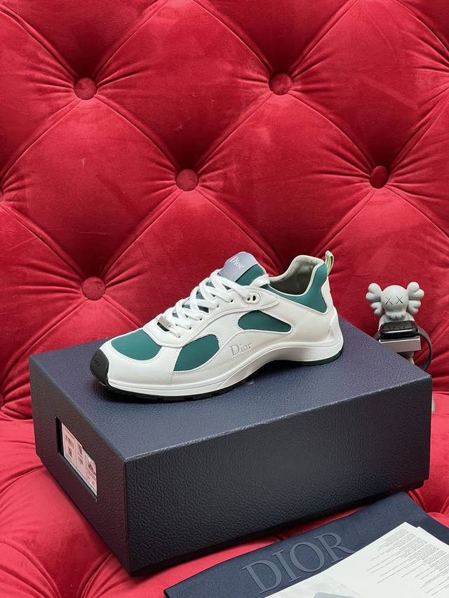 Dior's new runway Mile series casual couple sneakers This Dior 26Ss runway item,