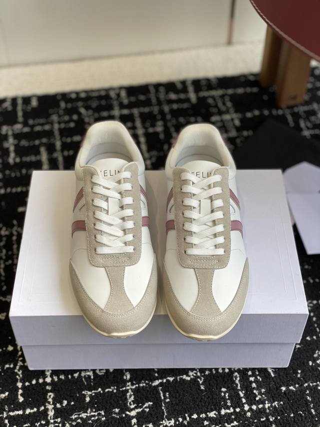 Retail-grade Celine 25Ss New Casual Shoes, German-style Sports Shoes, Purchased