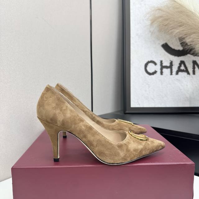 Top-tier version 2025 Dior new pointed-toe high-heeled shoes The Cd buckle decor