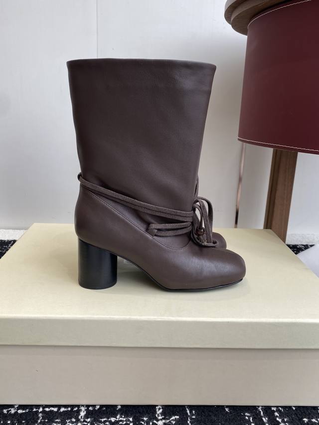 Retail-grade Unfolio 2025 Autumn/Winter New Chunky Heel Distressed Ankle Boots C