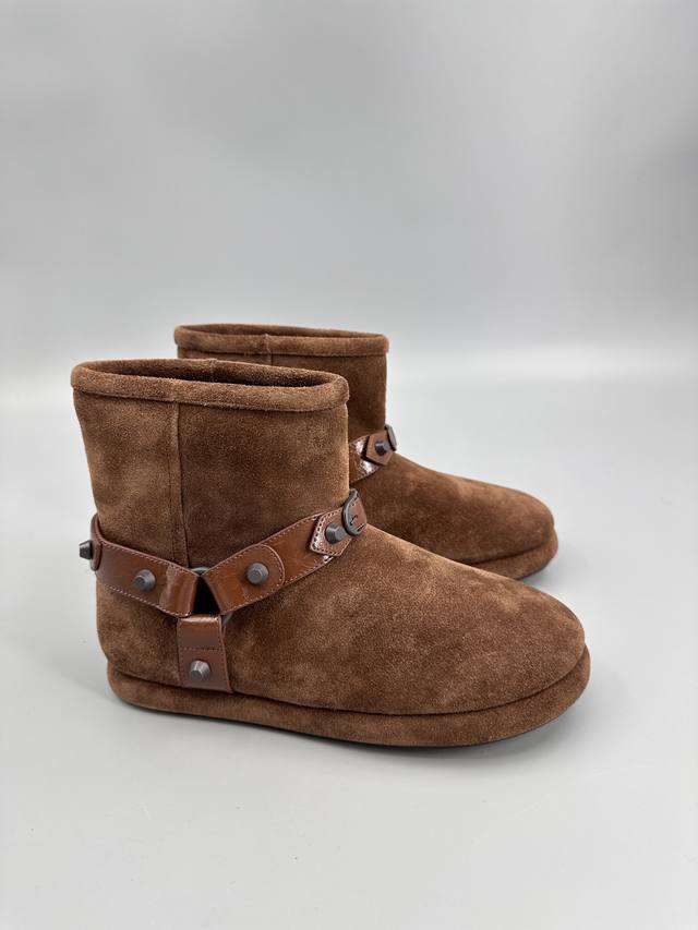 Top-quality factory version Balenciaga Fall/Winter 2025 snow boots, an essential