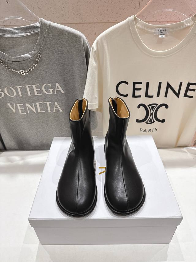 High-quality factory version The Row 2025 Autumn/Winter Hot Selling Flat Minima