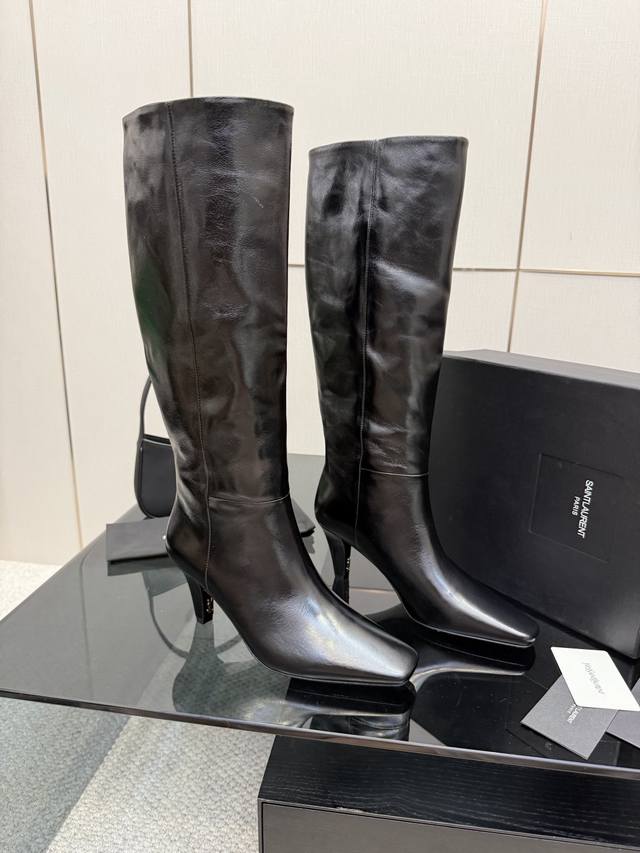 YSL Saint Laurent SS2025 Fall/Winter New Fashion Boots Perfect for pairing with